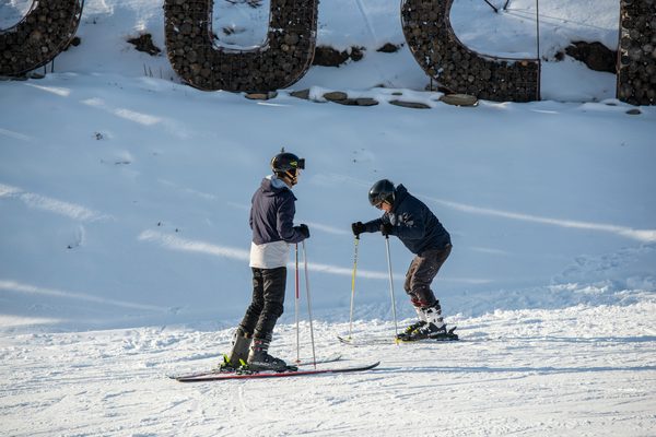 Tailored private ski lessons for all ages in courchevel 1850